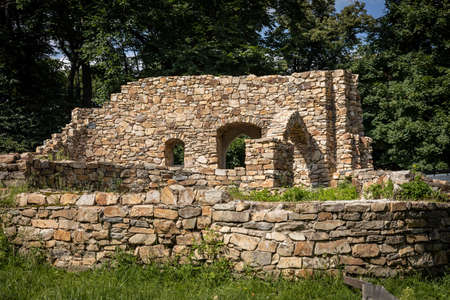 Gromnik, Poland - August 11, 2021: Ruins of a medieval castle at the top of the Gromnik mountain.のeditorial素材