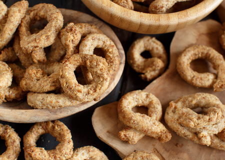Taralli Traditional Italian snack from Puglia close upの写真素材