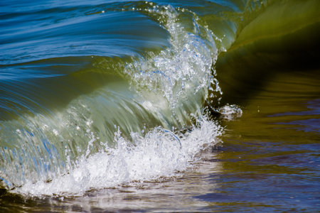 The wave of the sea breaking with small wave