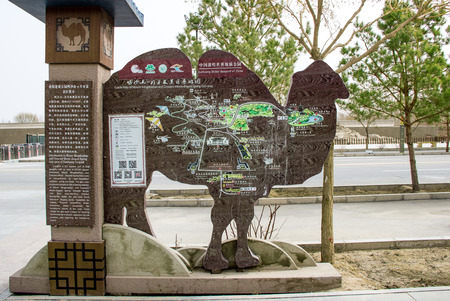 DUNHUANG,CHINA-MARCH 11: Guide map of Mingshashan desert camel shape on March 11, 2016 in Dunhuang, China.のeditorial素材