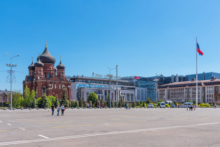 Tula, Russia: May 28, 2019: Beautiful view of Holy Assumption Cathedral , Wedding Palace and Hotel Armenia in Tula, Russia. Lenin Square.のeditorial素材