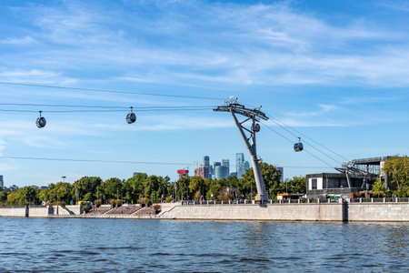 Moscow, Russia - August 12, 2022: Panoramic view of the cable car between Sparrow Hills and Luzhniki Stadium in summer.のeditorial素材