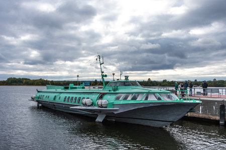 Kizhi, Russia - September 17, 2021: Kometa motor boat on the pier on the island of Kizhi in Russia. The high-speed vessel Kometa on hydrofoils on the pier in Kizhi.のeditorial素材