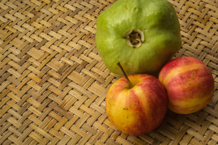 Ripe red apples on table close upの写真素材