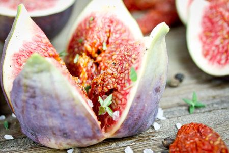 fig with thyme