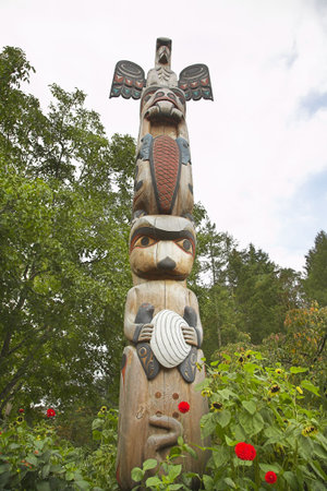 American Indian totem decorates and protects beautiful parkの写真素材