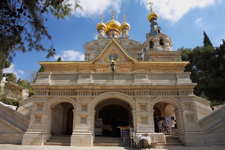 Church of Mary Magdalene in Jerusalem  Golden domes and creamy Jerusalem stone wallsの写真素材