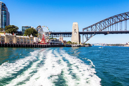Boat trip on a tourist boat along the picturesque shores of the port. Australia. Sydney is the capital of New South Wales. Harbor Bridgeのeditorial素材