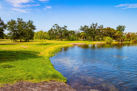 New Orleans. The City Park with wonderful quiet lakes is favorite vacation spot for citizens and tourists. One of the largest parks in the USA. Beautiful autumn weatherの写真素材