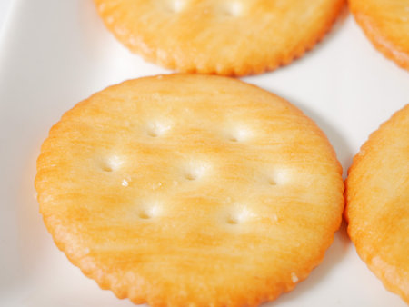 Round cracker