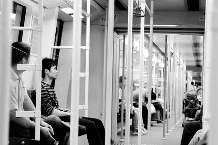GUANGZHOU - APR 22, Subway in Guangzhou, China on 22 April, 2011. It is the main transportation system in Guangzhou.のeditorial素材