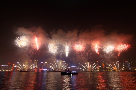 HONG KONG - FEB 4, Lunar New Year Fireworks along Victoria Harbor in Hong Kong on 4 Feburary, 2011. This is an annual event in Chinese New Year.のeditorial素材