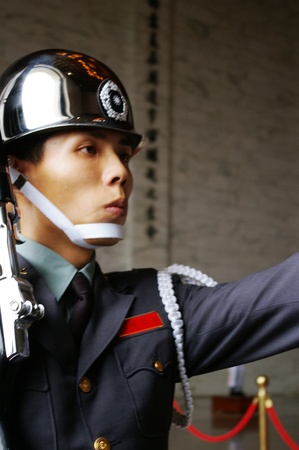 TAIWAN - MAY 29, Changing guard in Chiang Kai-shek Memorial Hall, Taiwan on 29 May, 2009. のeditorial素材