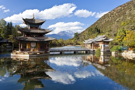 Jade Dragon Snowy Mountain in Lijiang, Yunnan, Chinaのeditorial素材