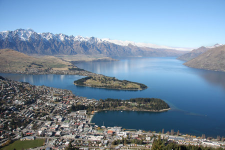 View across Queenstown and Lake Wakatipu to the Remarkables in New ...