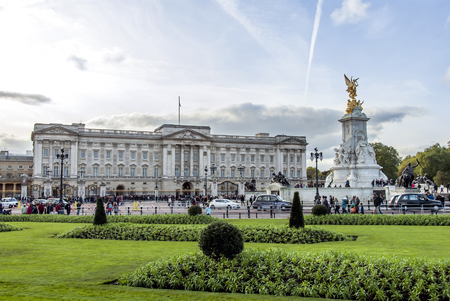 London, UK, 30 October 2012: Buckingham Palaceのeditorial素材