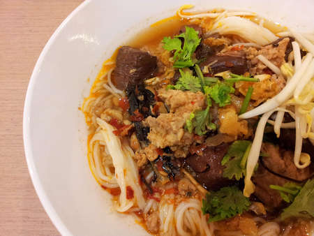  Rice noodles with spicy pork sauce の写真素材