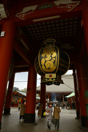 November 28, 2022 Taito-ku, Tokyo, Japan
Scenery around Sensoji Temple in Asakusa, a town popular with many tourists and worshipersのeditorial素材