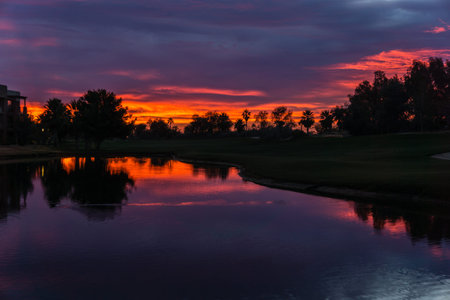 Sunrise reflectionの写真素材