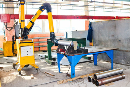 Robot, instrument, equipment for the production of mealic, iron, stainless pipes and in the...