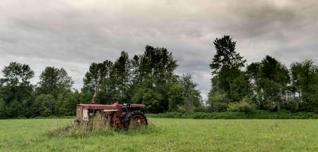 Old Tractorの写真素材