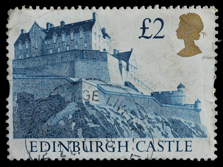 UNITED KINGDOM - CIRCA 1992 : postage stamp printed in United Kingdom shows Edinburgh Castle , circa 1992のeditorial素材