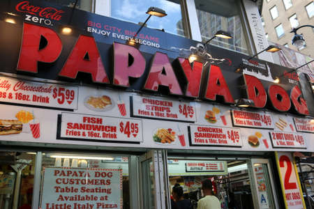 USA, New York City - 18 August, 2014: PAPAYA DOG in 5th Ave Manhattanのeditorial素材