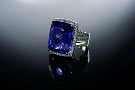 18 Ct  750  White Gold Tanzanite Ring set with Diamondsの写真素材