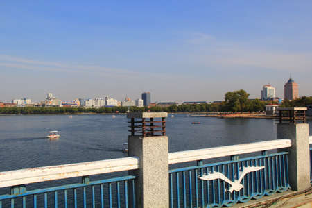 Bridge overlooking the lake and the cityのeditorial素材