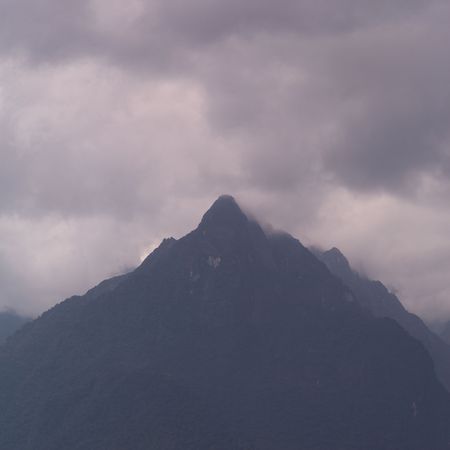 Peru - Machu Picchu, Mountains and clouds in Machu Picchu