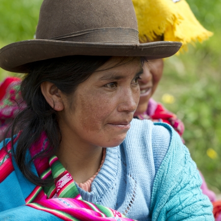 Close-up of Quechua Indian women at Chumpepoke Primary School, Poques, Sacred Valley, Cusco Region, Peruのeditorial素材