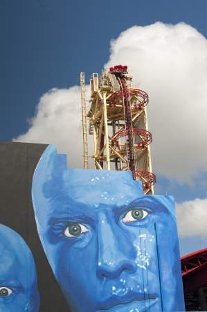 Blue Man Group Billboard and Rollercoaster Ride, Universal CityWalk, Orlando, Florida, USAのeditorial素材