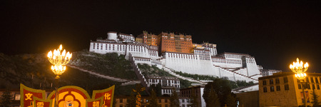 Potala Palace at night, Lhasa, Tibet, Chinaのeditorial素材