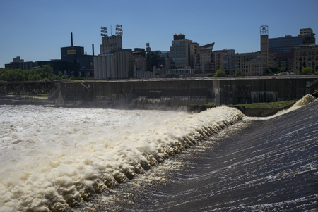 Saint Anthony Falls on the Mississippi River, Minneapolis, Hennepin County, Minnesota, USAのeditorial素材