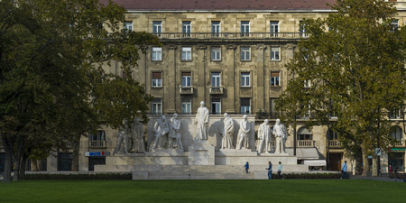 Statue of Lajos Kossuth at Kossuth Memorial, Budapest, Hungaryのeditorial素材