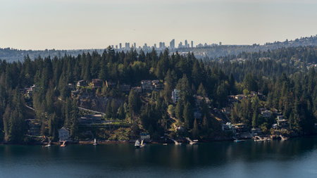 Houses on the coast, Quarry Rock, Baden-Powell Trail, Deep Cove, North Vancouver, Vancouver, Lower Mainland, British Columbia, Canadaのeditorial素材