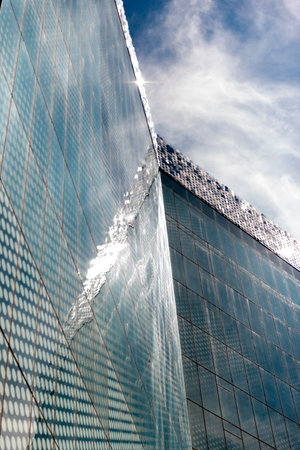 Reflection of a building on another building, Seoul, South Koreaのeditorial素材
