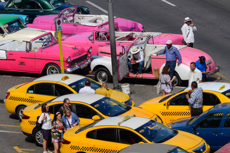 Traffic on the road, Havana, Cubaのeditorial素材