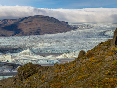 View of Hoffellsjokull Glacier, Vatnajokull National Park, Hornafjorour, Eastern Region, Icelandのeditorial素材