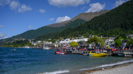 View of Lake Wakatipu, Queenstown, Otago Region, South Island, New Zealandのeditorial素材
