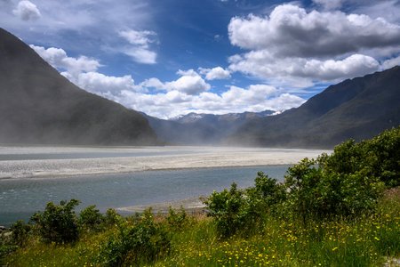 View of lake, Haast, Wanaka, West Coast Region, South Island, New Zealandのeditorial素材