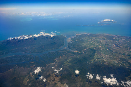 Flying from Cairns to Melbourne, Australiaのeditorial素材