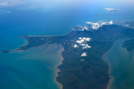 Flying from Cairns to Melbourne, Australiaのeditorial素材