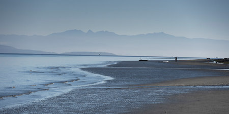 Qualicum Beach along the Strait of Georgia on Vancouver Island's northeastern coastのeditorial素材