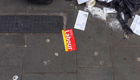Bristol, UK - July 5, 2016: A discarded leaflet with the slogan âVote Labourâのeditorial素材
