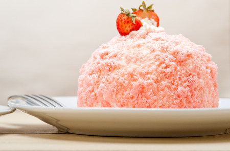 fresh pink strawberry and whipped cream dessert macro close upの写真素材