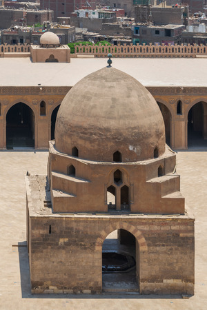 Aerial view of ablution fountain at the courtyard of Ibn Tulun public historical mosque, Old Cairo, Egyptのeditorial素材
