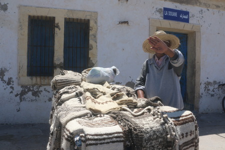 Essaouira, Morocco - May 13, 2016: Arabic moroccan people in Essaouira city in a summer dayのeditorial素材