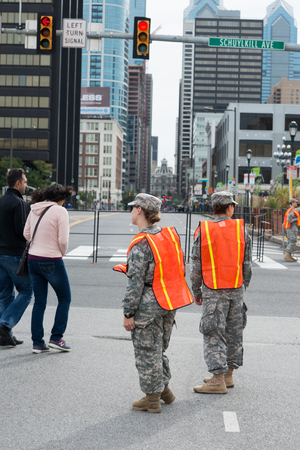 PHILADELPHIA, PA - SEPTEMBER 26: Crowds of people arrive on the Benjamin Franklin Parkway in Center City Philadelphia to see Pope Francis at the World Meeting of Families on September 26, 2015のeditorial素材