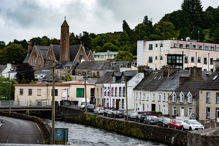 DONEGAL, IRELAND - AUGUST 25, 2017: Buildings in the city center of Donegal Irelandのeditorial素材